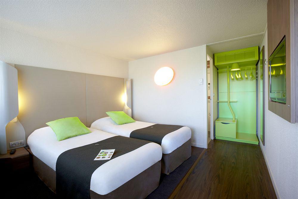 Hotel Campanile Clermont Ferrand - Le Brezet Exteriér fotografie